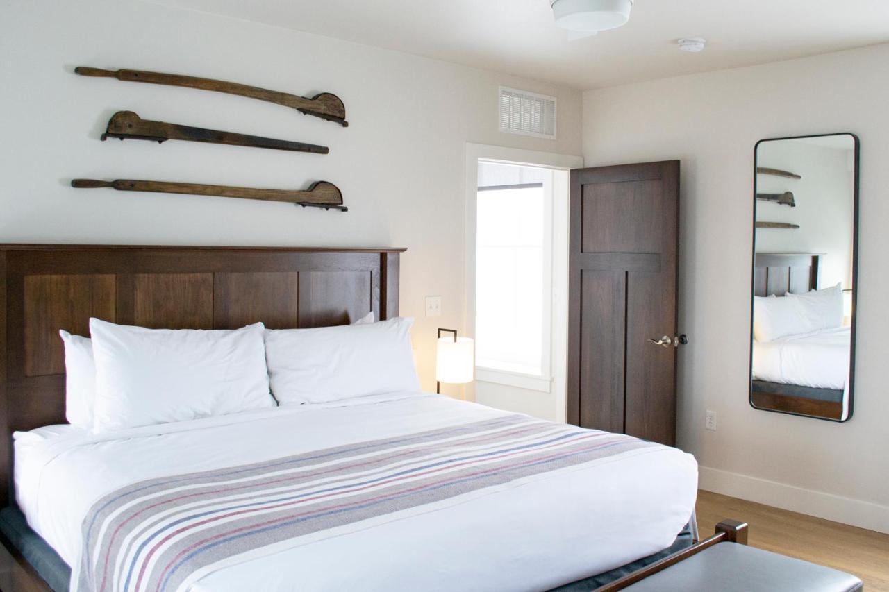 Hotel Millwright Amana Extérieur photo