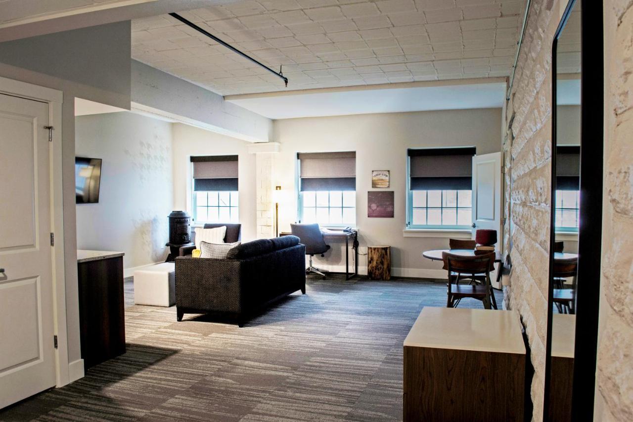 Hotel Millwright Amana Extérieur photo