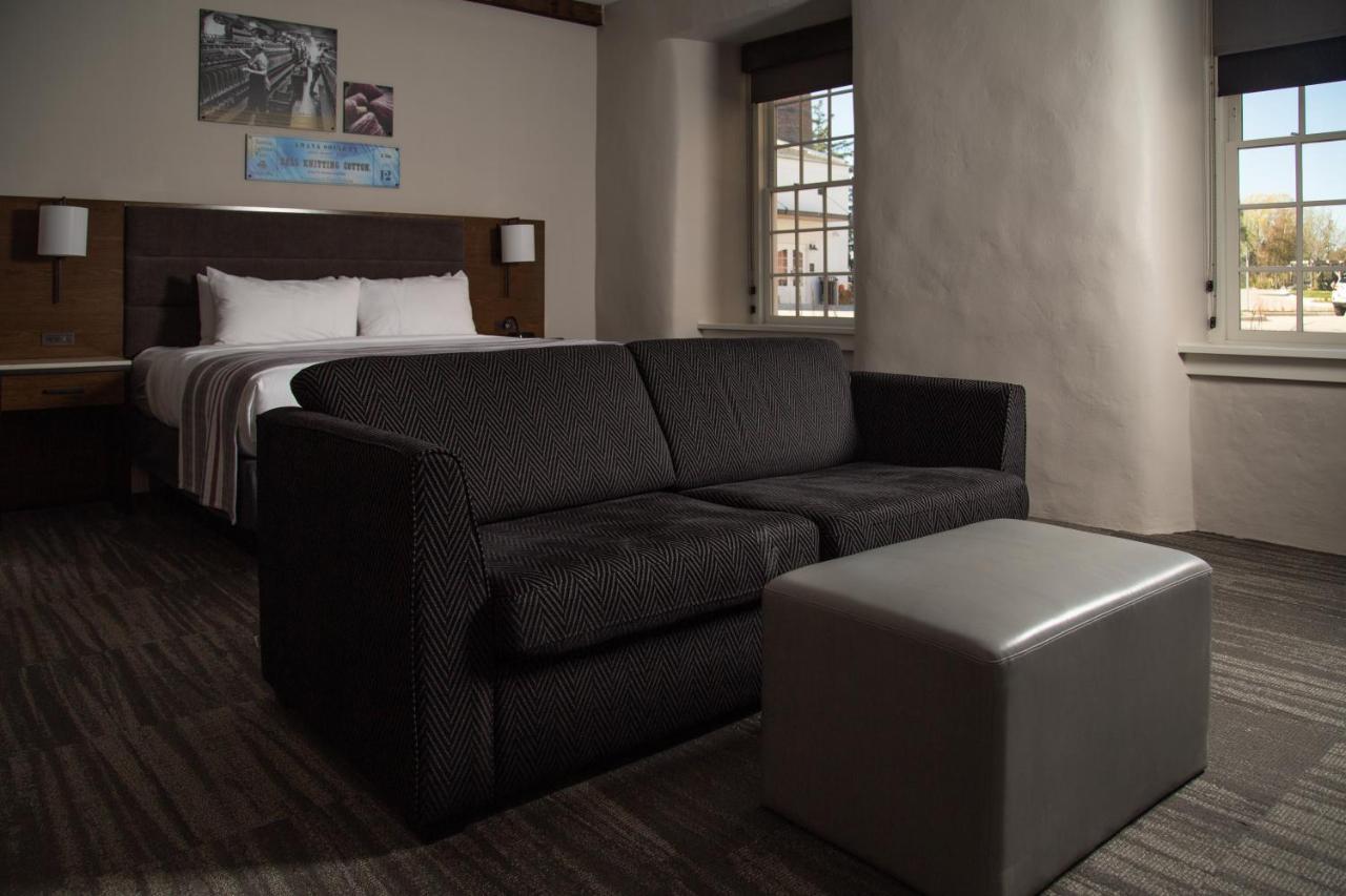 Hotel Millwright Amana Extérieur photo