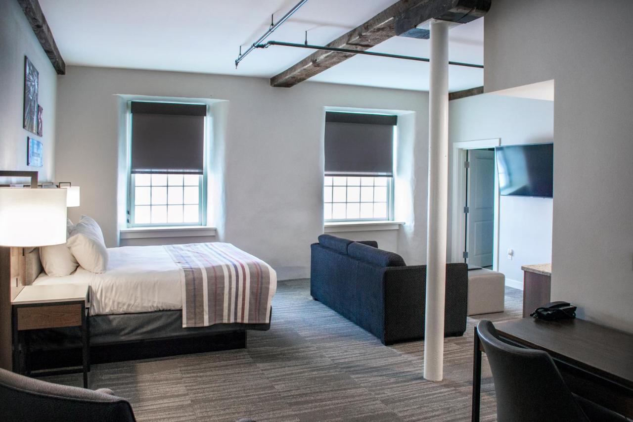 Hotel Millwright Amana Extérieur photo
