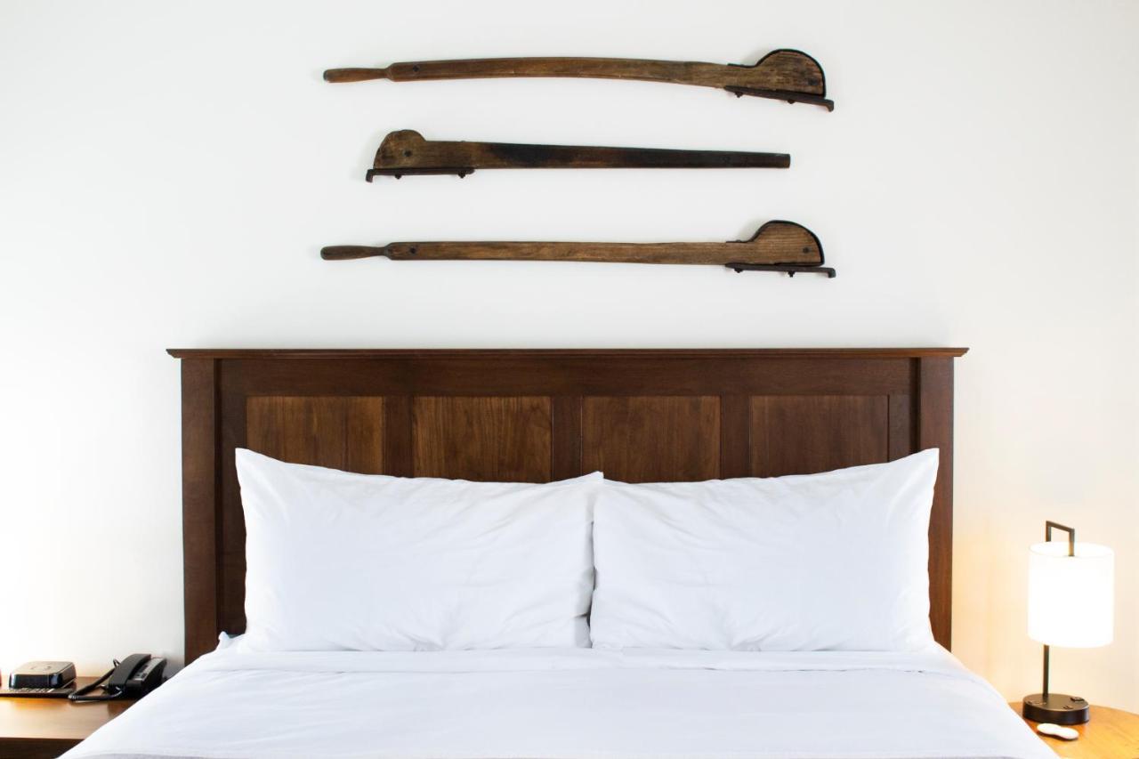 Hotel Millwright Amana Extérieur photo